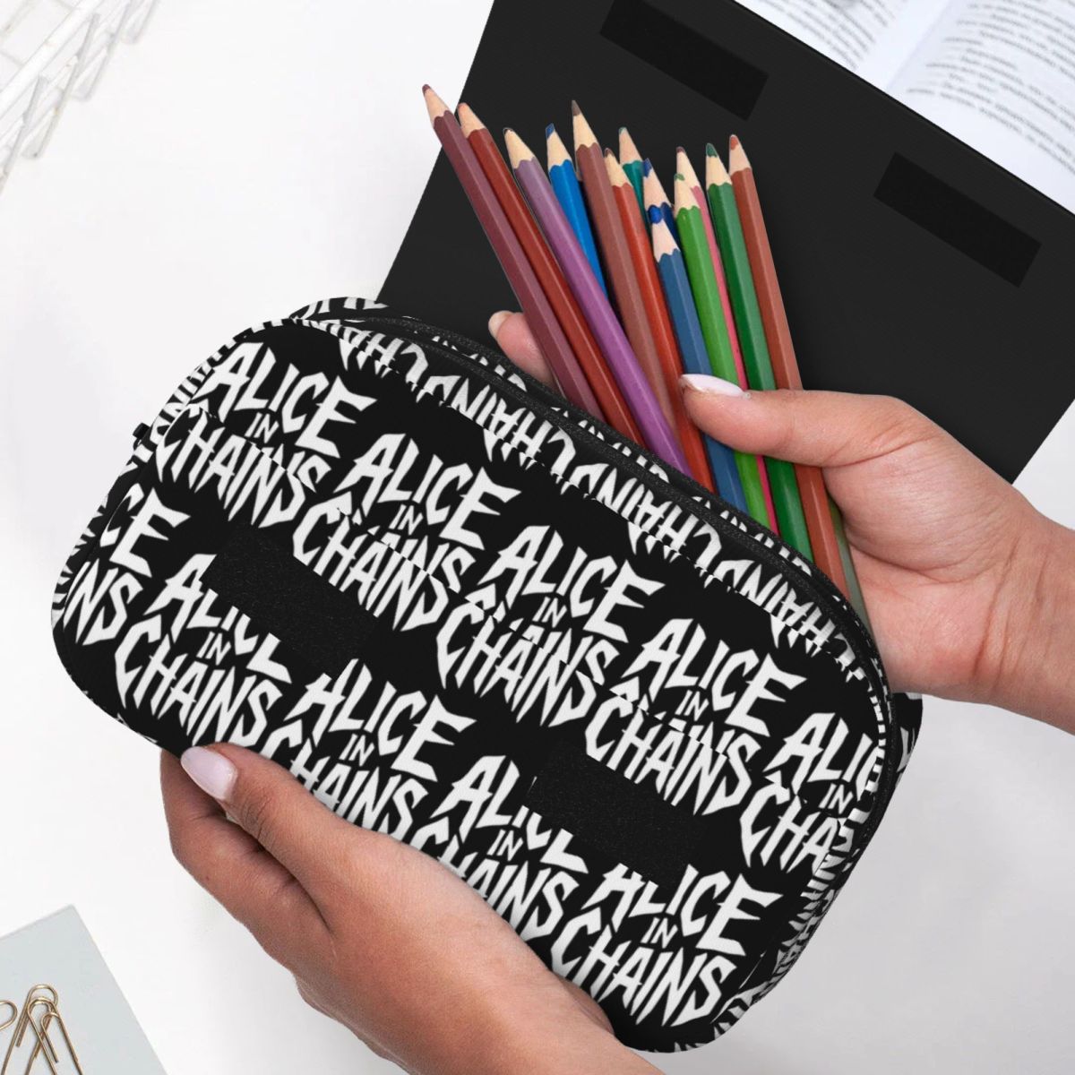 アリス・イン・チェインズ ルースター ダート・レイ・ステイリ - Stationery And Office Supply Chain のレビューと価格