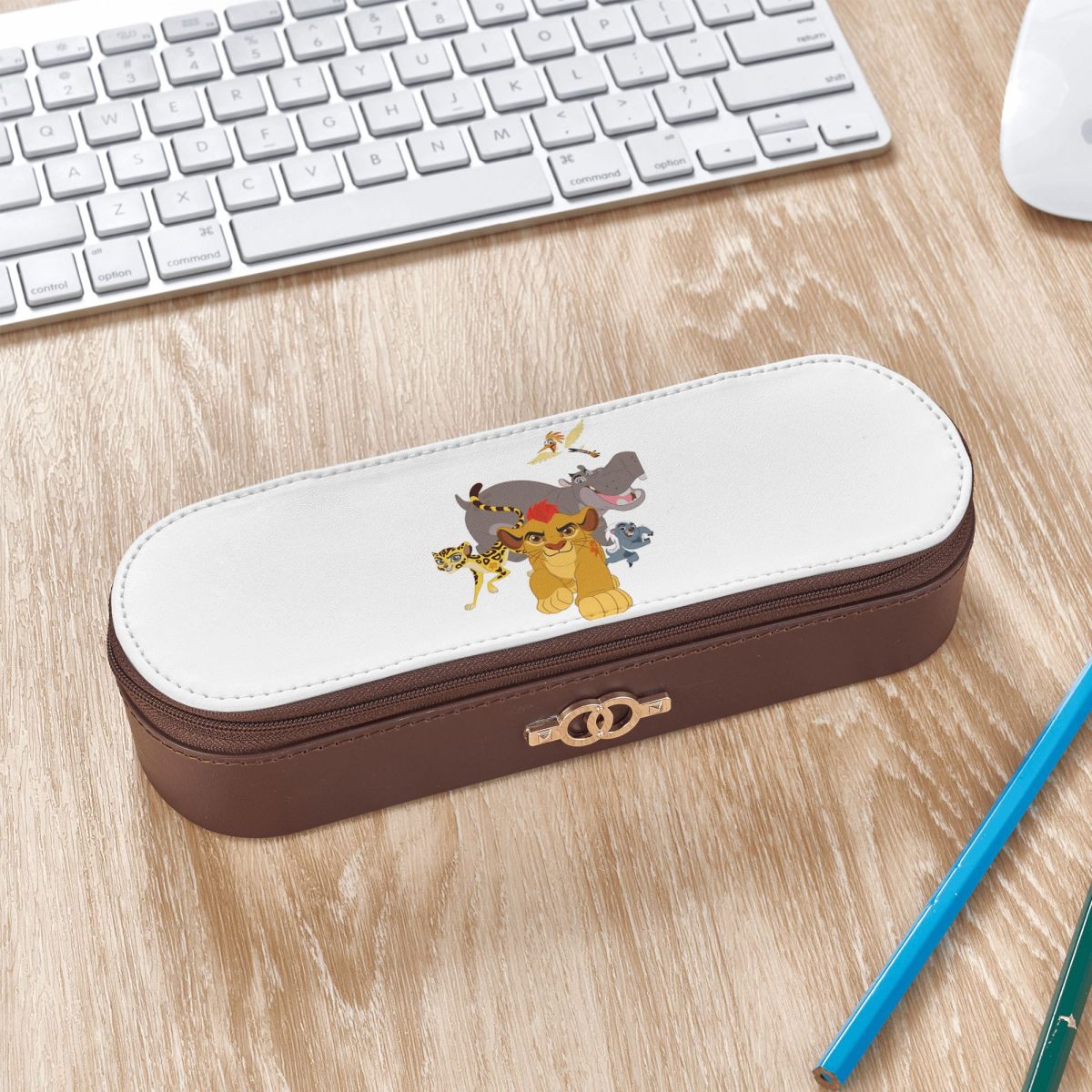 ライオンガード レザーペンケース ペンホルダー 収納文具用品 - Lion Stationery & Office Supply(Kunshan)Co.Ltd のレビューと価格